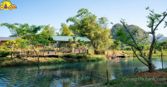 Homestay Nhà Bên Suối