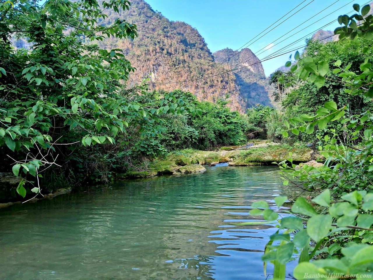 Suối Ngã Hai
